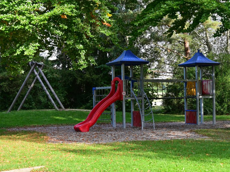 Grossansicht in neuem Fenster: Kinderspielplatz Haspelmoor (003)